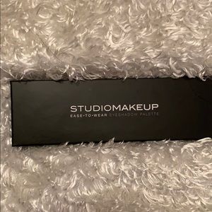 StudioMakeup Eyeshadow Palette